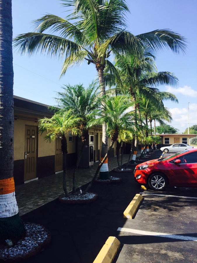 Fort Myers Inn מראה חיצוני תמונה